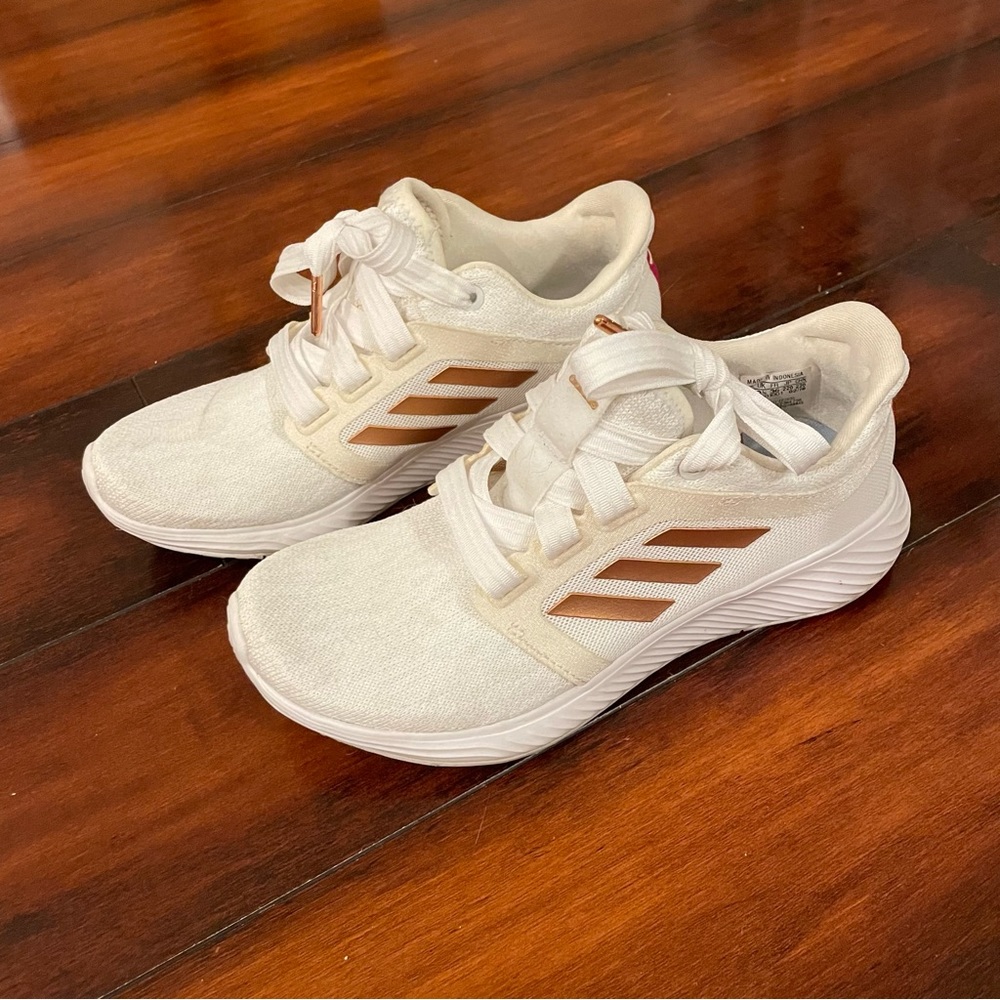 Adidas Edge Lux 3 Running Shoe